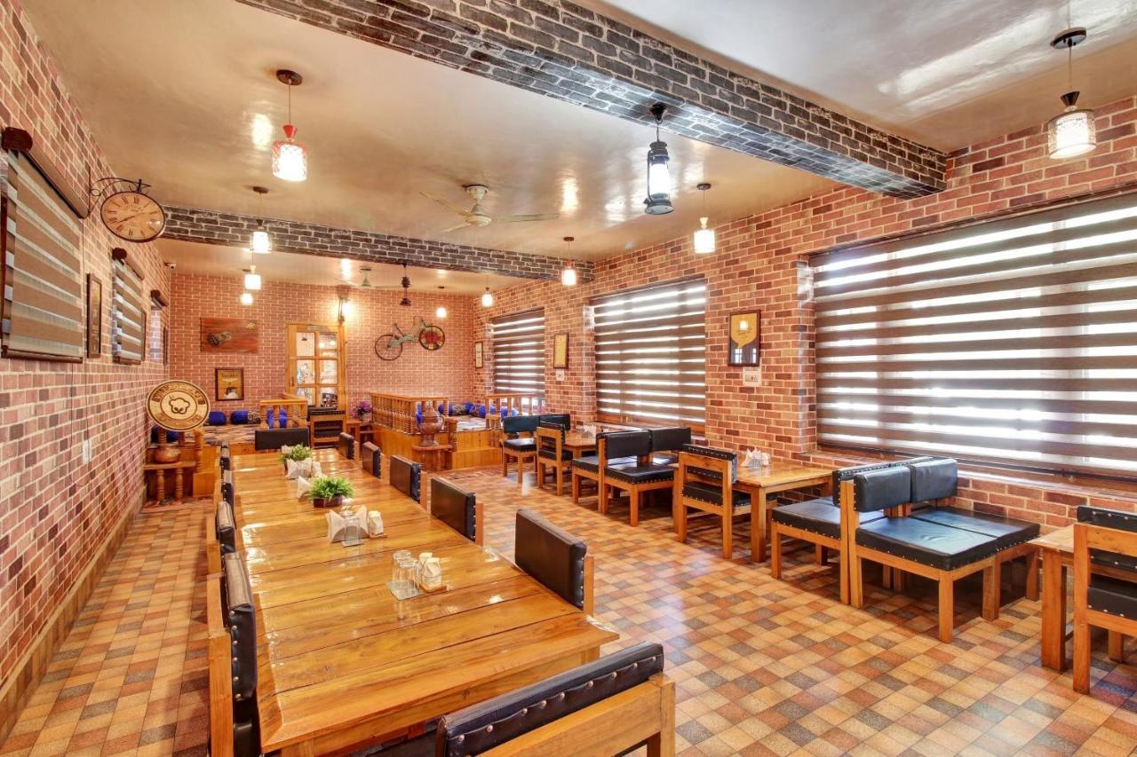 Super Oyo Capital O 91600 The Village Classic Hotel And Restaurant Srīnagar 外观 照片